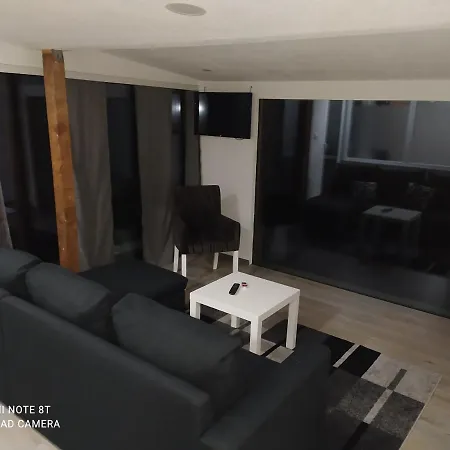 Apartment Lenilenii *