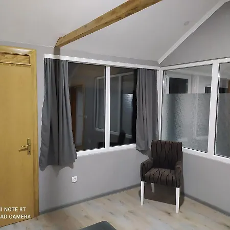 Lenilenii * Jajce